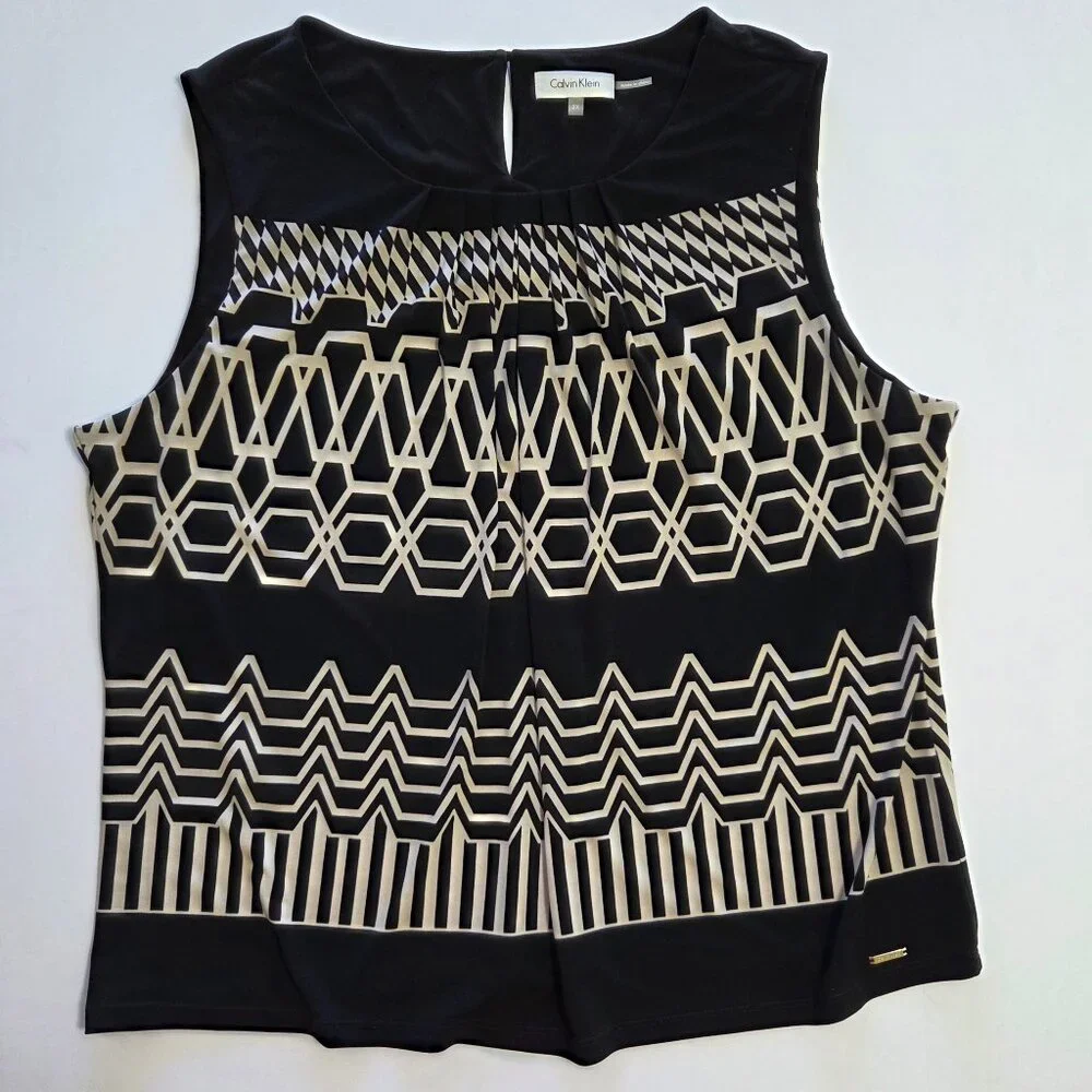 Calvin Klein Sleeveless Geometric Pleated Neckline Print Blouse, Black/Tan, 2X